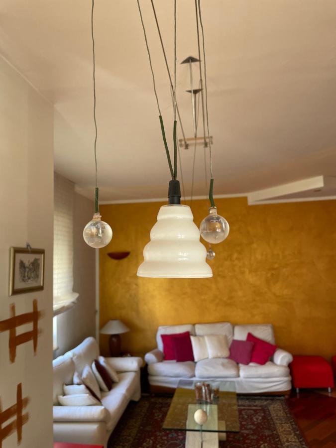 Zen Apartment Located In Turin Pre Hill Luaran gambar