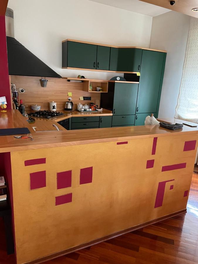 Zen Apartment Located In Turin Pre Hill Luaran gambar