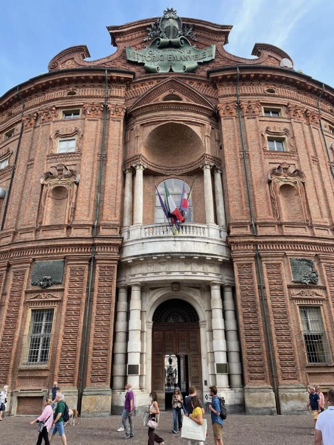 Zen Apartment Located In Turin Pre Hill Luaran gambar